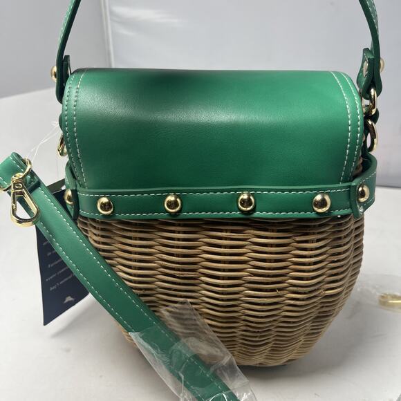 TOMMY BAHAMA Small Flap Green Faux Leather Wicker/Straw Crossbody Dome Bag NWT - Picture 6 of 10